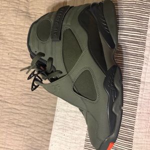 Jordan 8 Retro Undefeateds